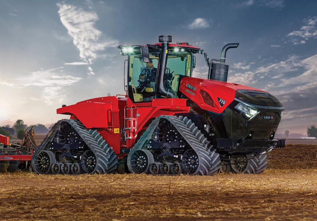 CASE IH Steiger 715 Quadtrac - World’s Top 10 biggest tractors
